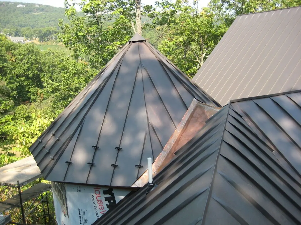 Professional Gutter Cleaning by Craftsman Roofing in Slater